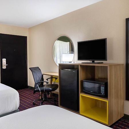 Days Inn By Wyndham מרפי חדר תמונה