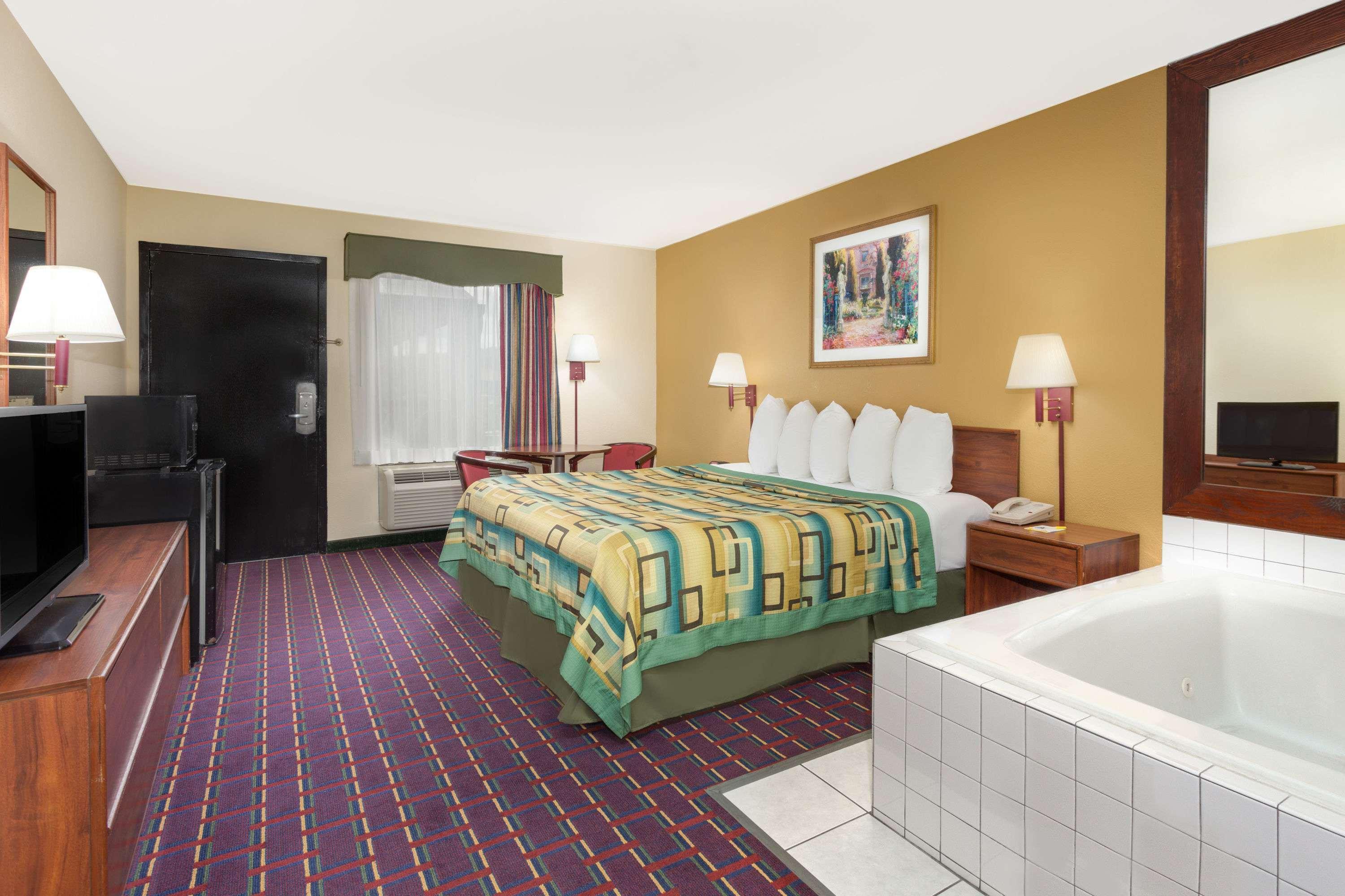 Days Inn By Wyndham מרפי מראה חיצוני תמונה